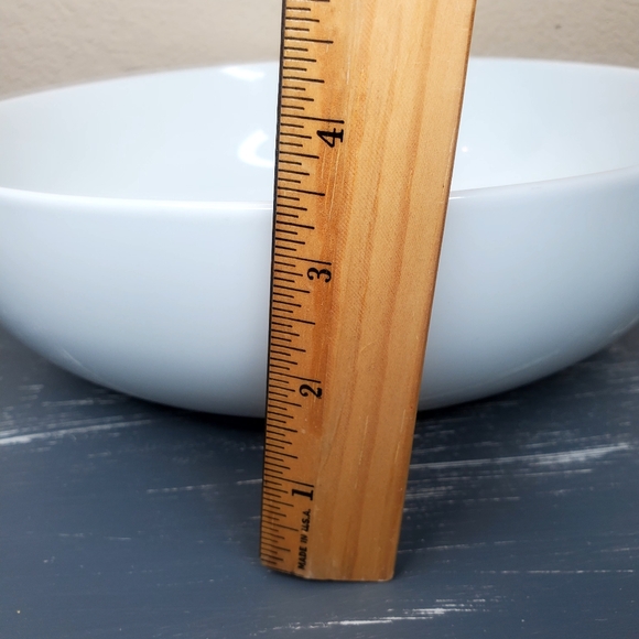 Crate & Barrel 3.5" Height × 11.5" Wide Round Porcelain White XL Serving‎ Bowl - Picture 5 of 6